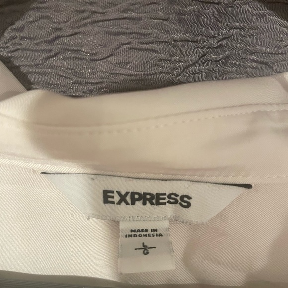 Express Cream Blouse with Bling Buttons - Picture 2 of 3